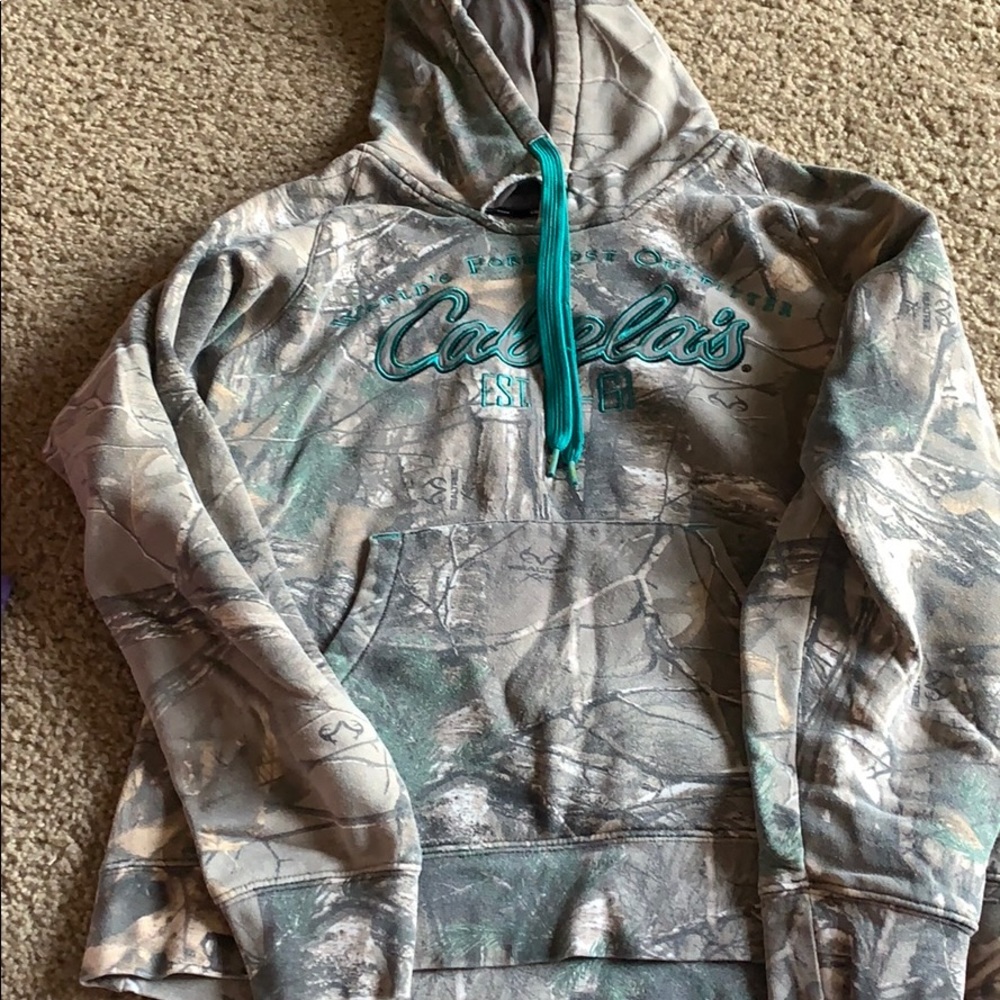 Sweatshirt